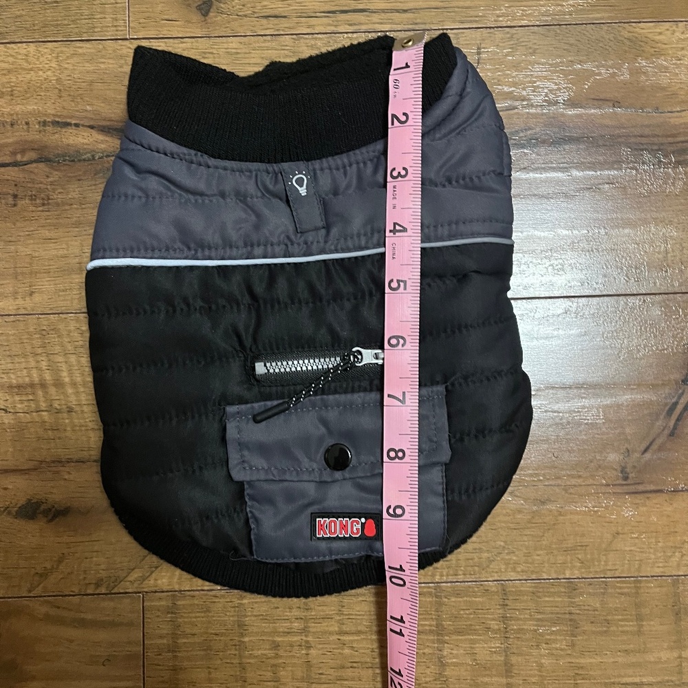 Kong heavy duty dog coat with zipper pocket